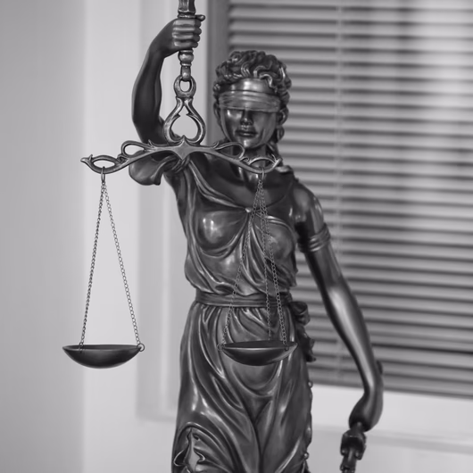 Strafrecht - Bronzefigur Justitia Strafrecht - Bronzefigur Justitia
